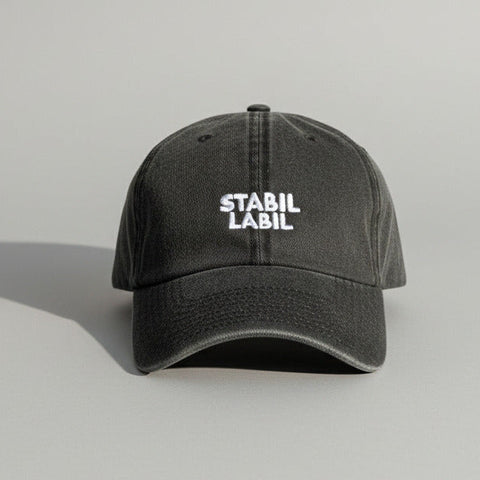 Basecap „STABIL LABIL“ schwarz