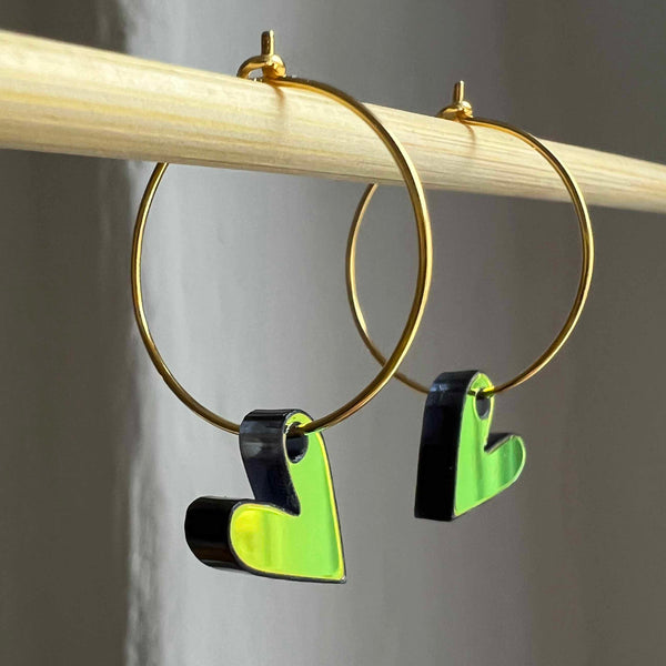 Ohrhänger „Regenbogen-Herz“ Schwarz