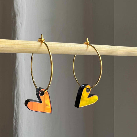 Ohrhänger „Regenbogen-Herz“ Schwarz