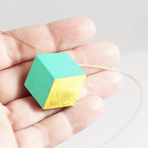 Kette "Ambivalenz" Seegrün-Gold