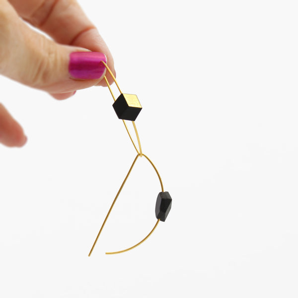 Halbmond-Creolen "Ambivalenz" Schwarz-Gold