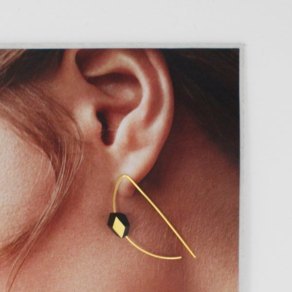 Halbmond-Creolen "Ambivalenz" Schwarz-Gold