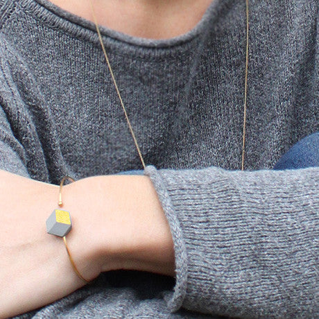 Armreifen "Ambivalenz" Grau-Gold